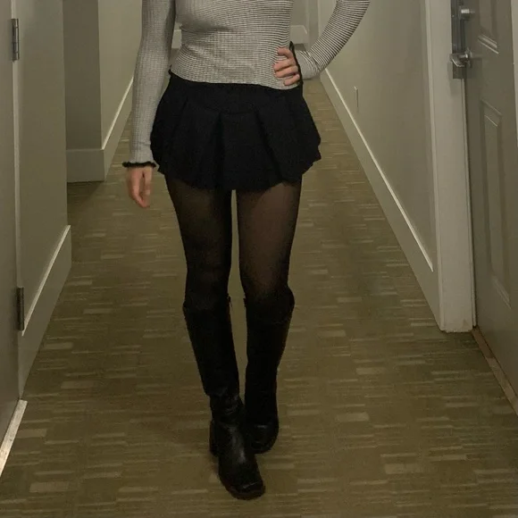 leather heeled boots - Picture 9 of 9